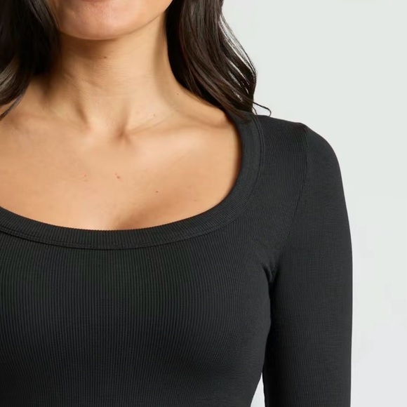 NWOT 3 PACK women’s scoop neck - Picture 4 of 7